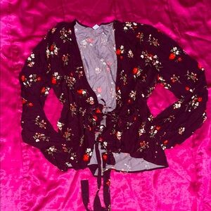 Old Navy Floral Top ❤️